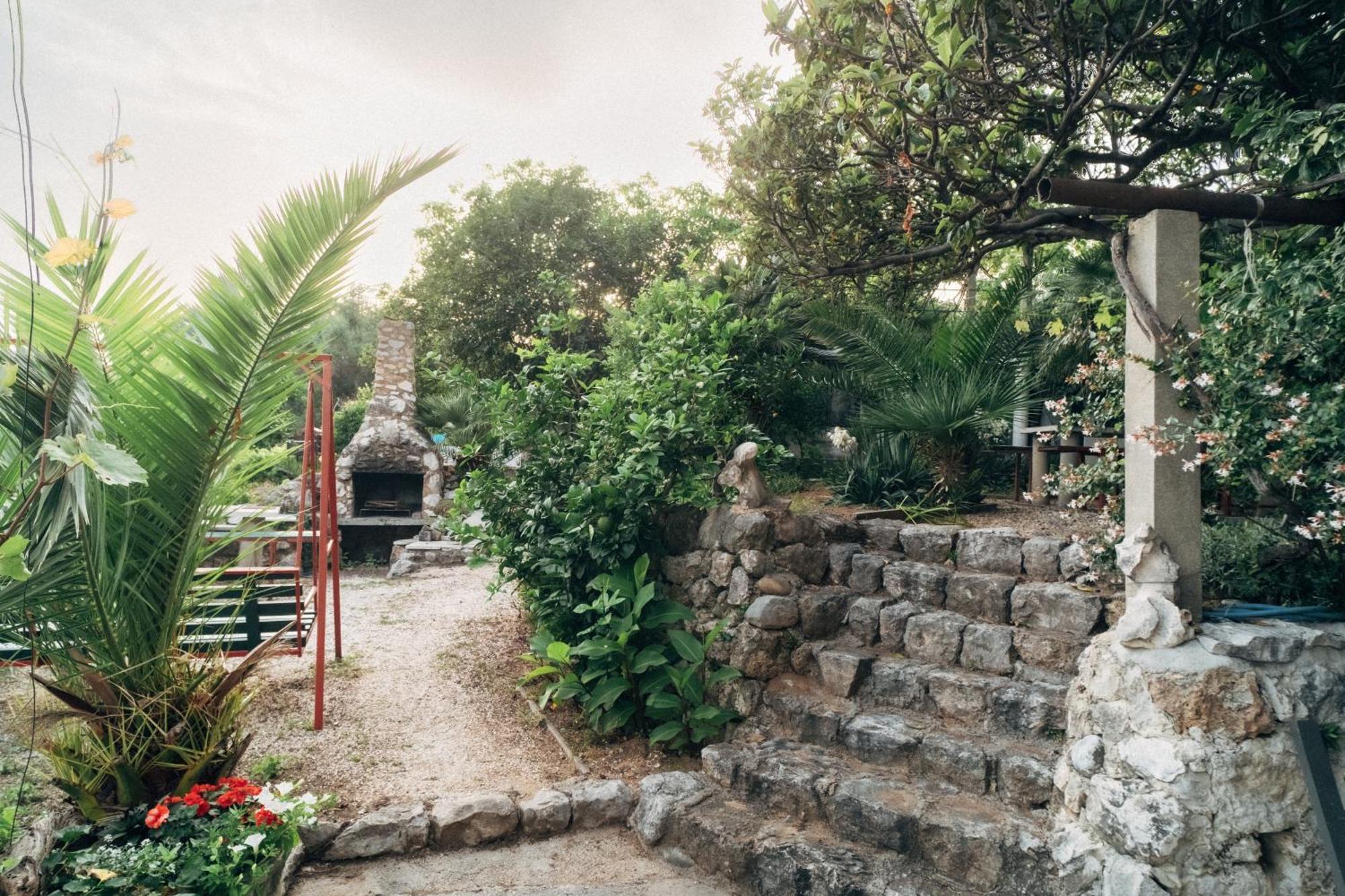 ムリニ Old Stone Houseアパートホテル エクステリア 写真